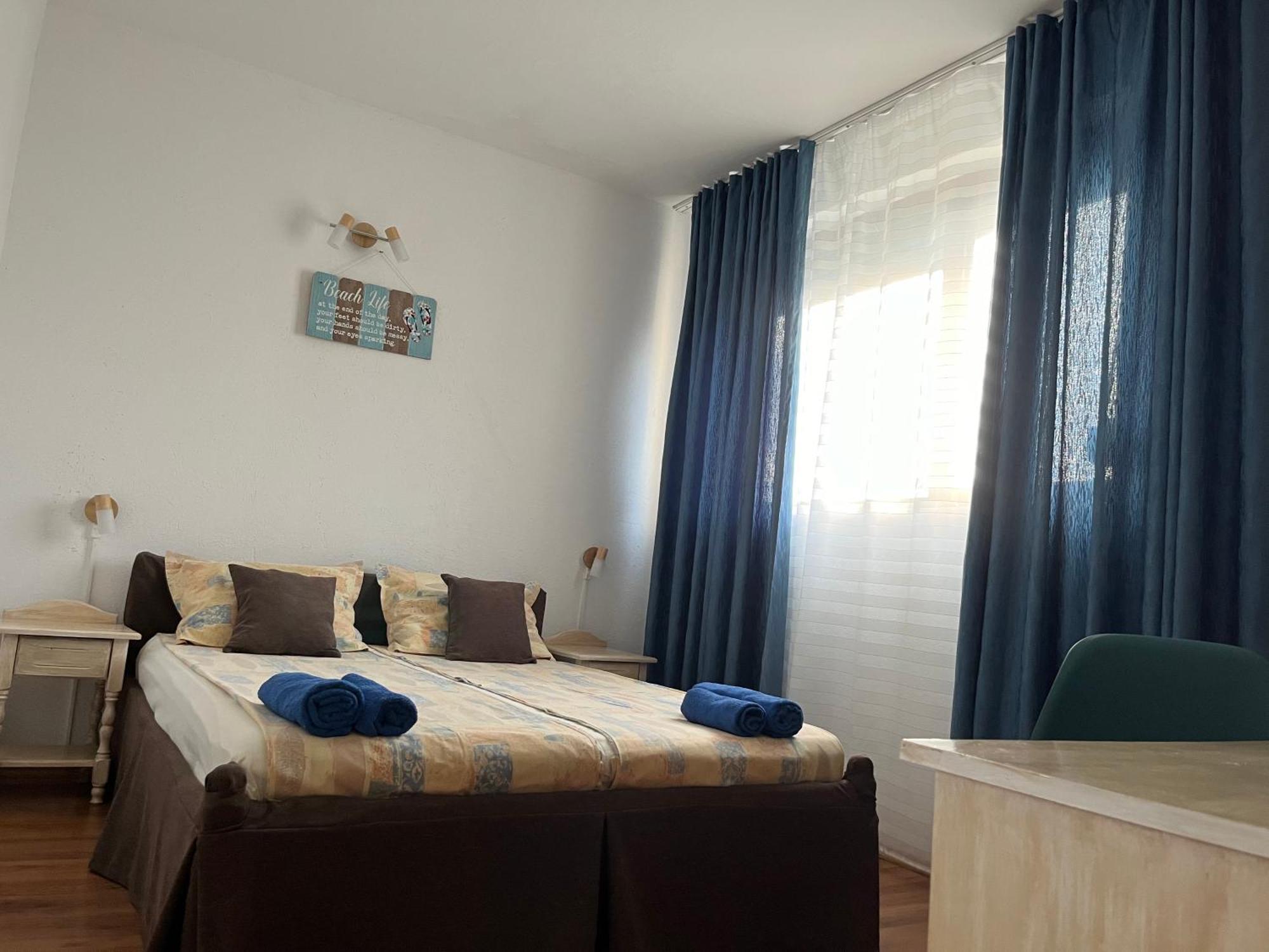 Paunovi Guest House 普里莫尔斯科 外观 照片