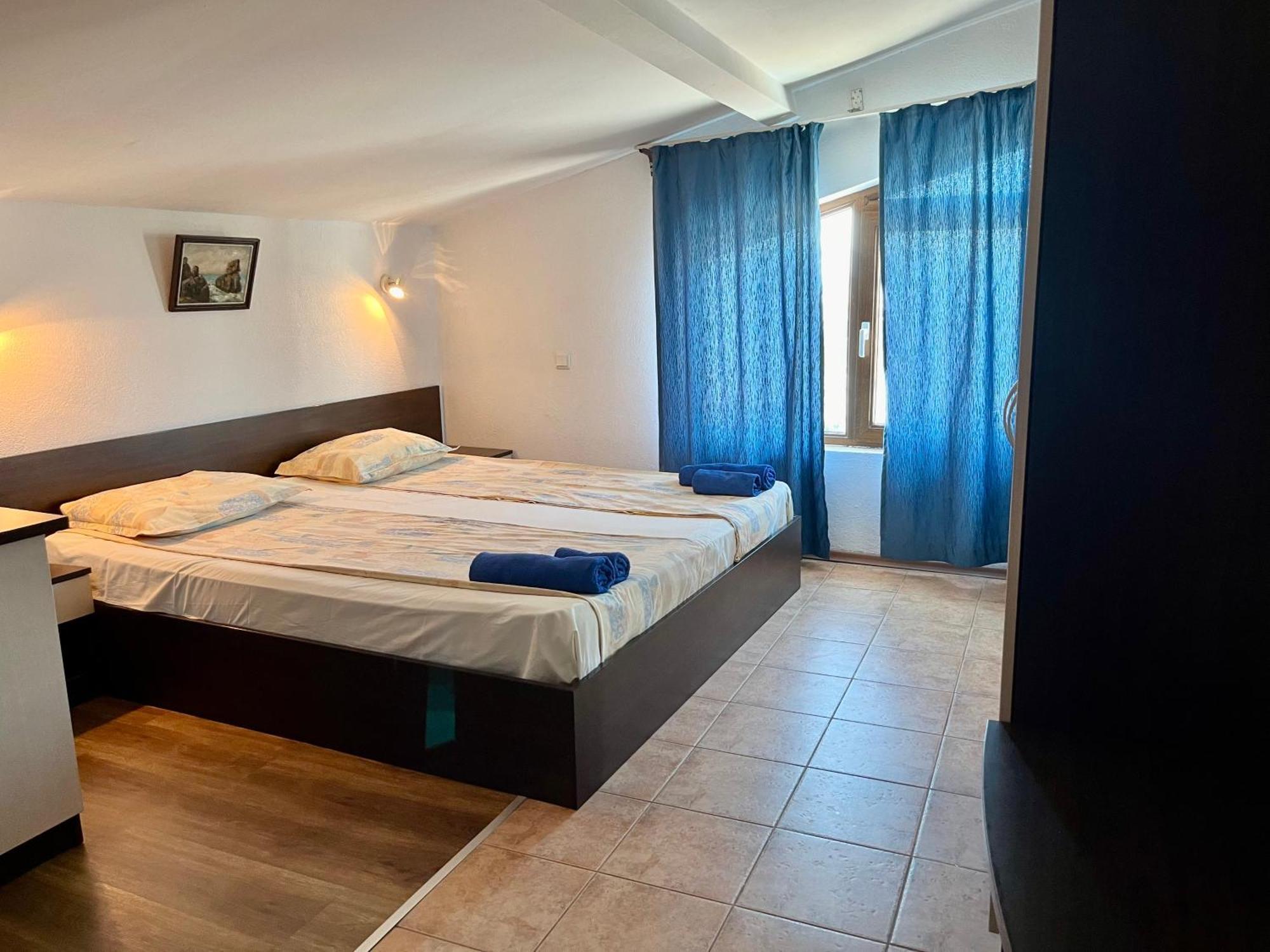 Paunovi Guest House 普里莫尔斯科 外观 照片